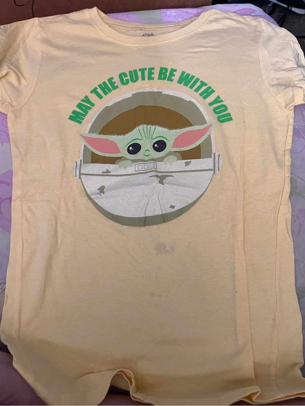 Star Wars Cream Kids Tee with Green Baby Yoda Graphic